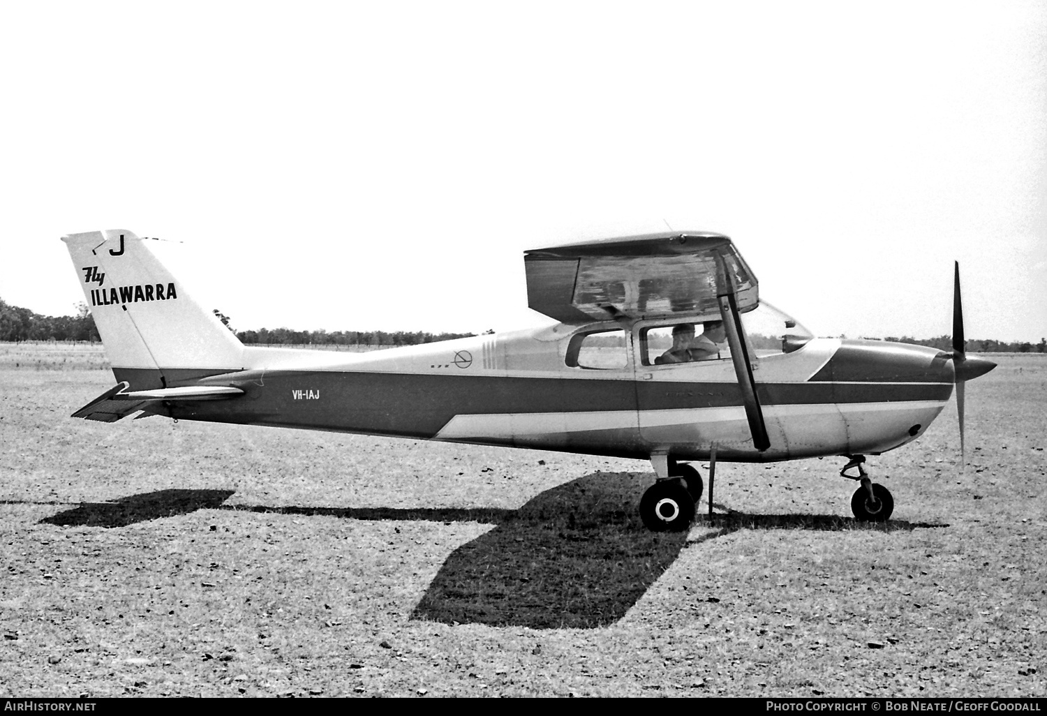Aircraft Photo of VH-IAJ | Cessna 172C Skyhawk | Illawarra Flying School | AirHistory.net #282606