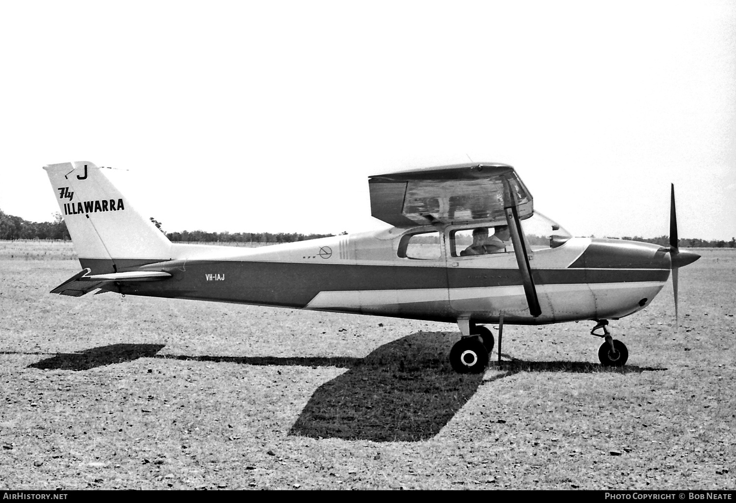 Aircraft Photo of VH-IAJ | Cessna 172C Skyhawk | Illawarra Flying School | AirHistory.net #282606