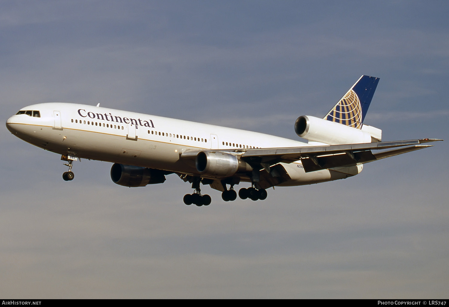 Aircraft Photo of N39081 | McDonnell Douglas DC-10-30 | Continental Airlines | AirHistory.net #282660