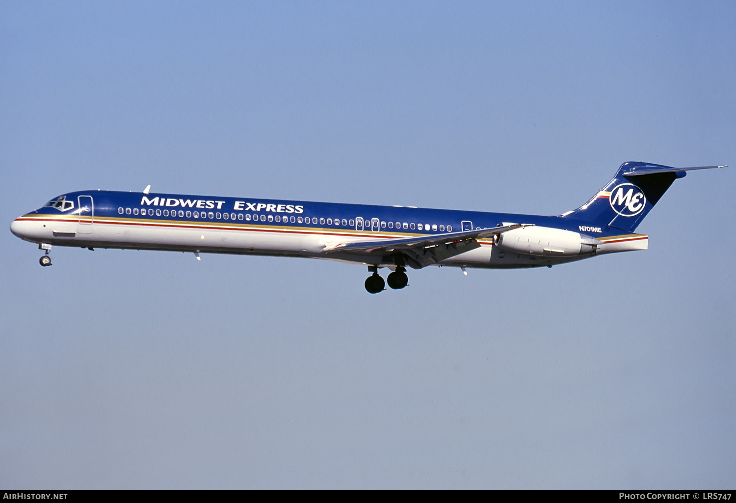 Aircraft Photo of N701ME | McDonnell Douglas MD-88 | Midwest Express Airlines | AirHistory.net #282665