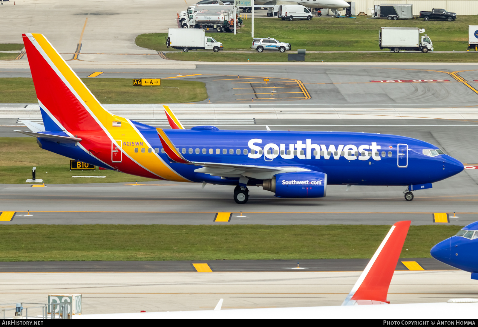 Aircraft Photo of N215WN | Boeing 737-7H4 | Southwest Airlines | AirHistory.net #282687