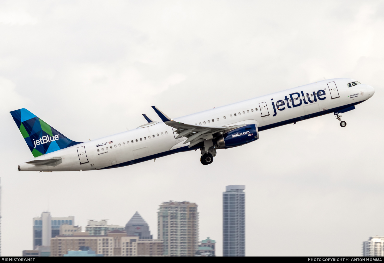 Aircraft Photo of N962JT | Airbus A321-231 | JetBlue Airways | AirHistory.net #282690