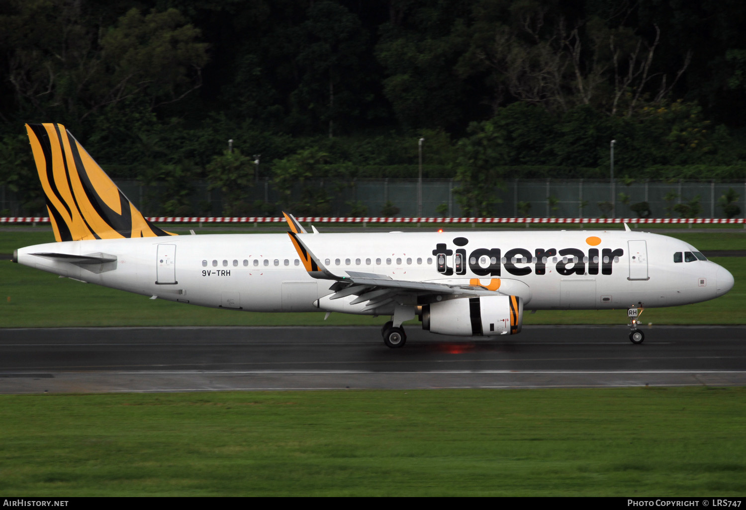 Aircraft Photo of 9V-TRH | Airbus A320-232 | Tigerair | AirHistory.net #282745