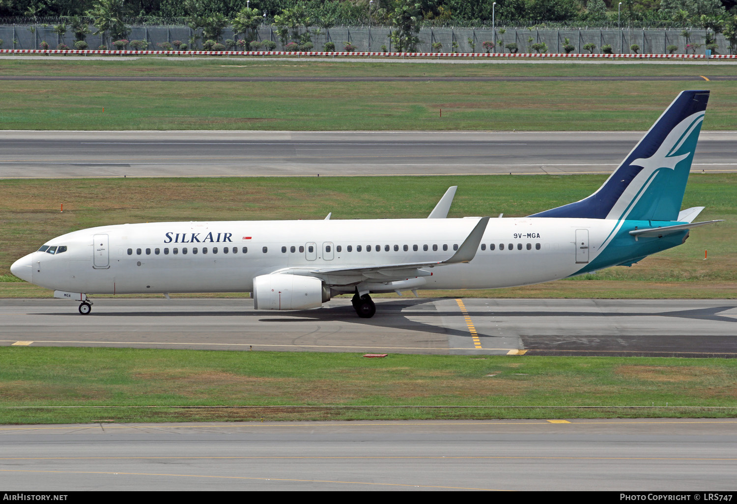 Aircraft Photo of 9V-MGA | Boeing 737-8SA | SilkAir | AirHistory.net #282750