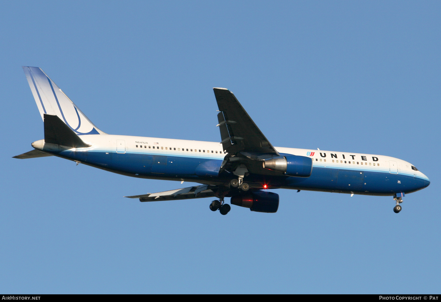 Aircraft Photo of N641UA | Boeing 767-322/ER | United Airlines | AirHistory.net #282765