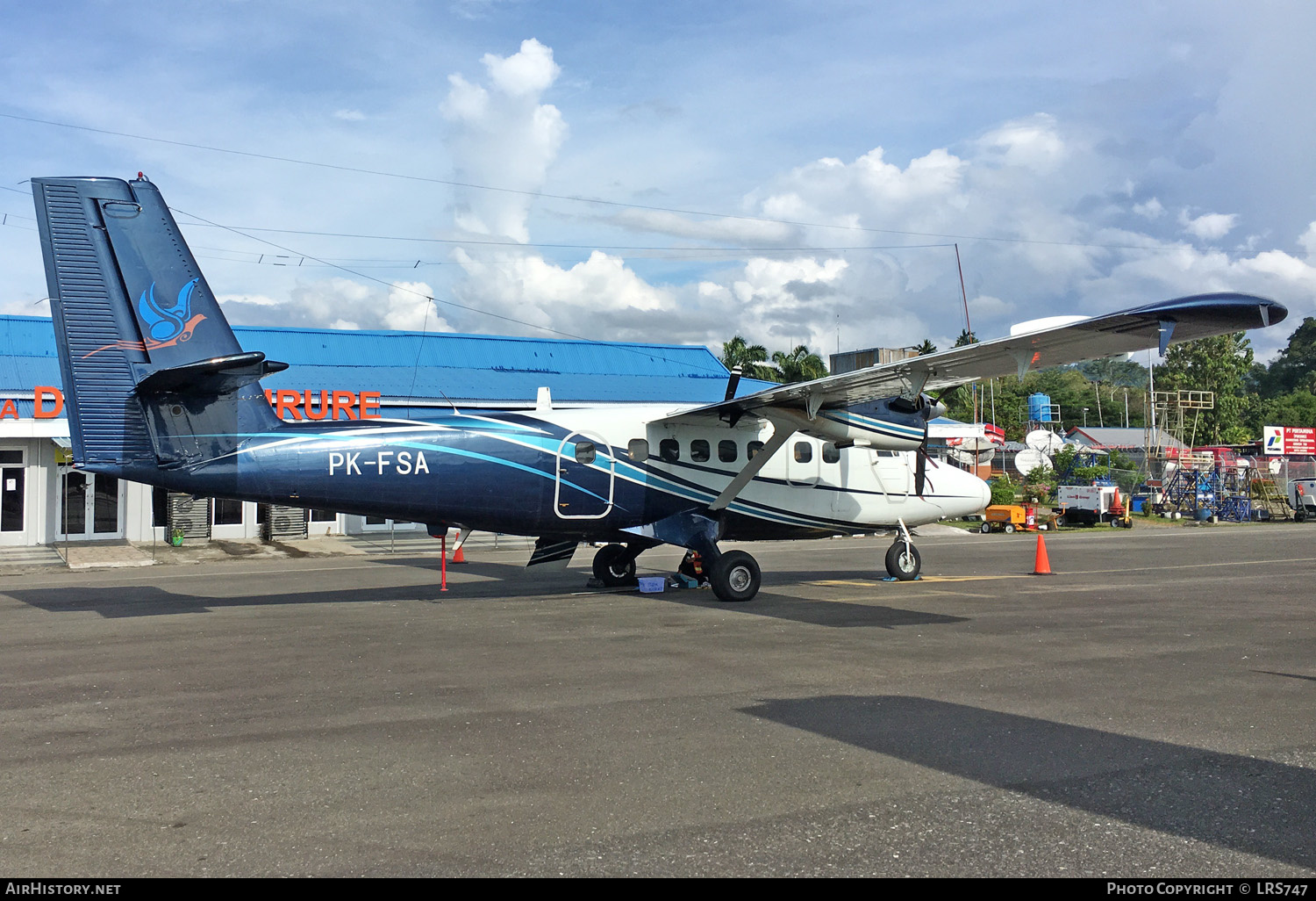 Aircraft Photo of PK-FSA | De Havilland Canada DHC-6-300 Twin Otter | Spirit Avia Sentosa | AirHistory.net #282773