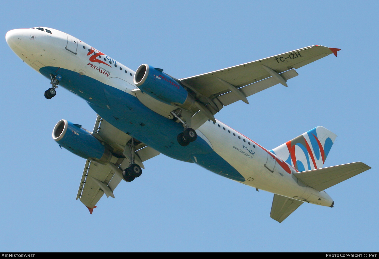 Aircraft Photo of TC-IZH | Airbus A319-131 | IZAir - Izmir Hava Yollari | AirHistory.net #282792