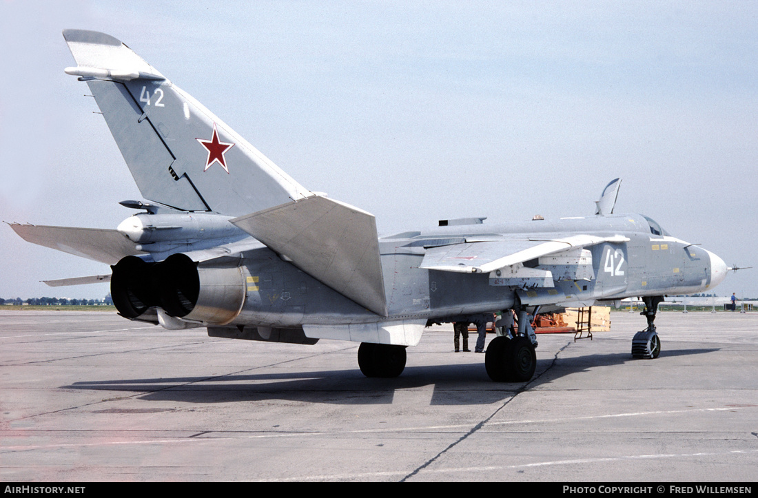 Aircraft Photo of 42 white | Sukhoi Su-24 | Russia - Air Force | AirHistory.net #282891