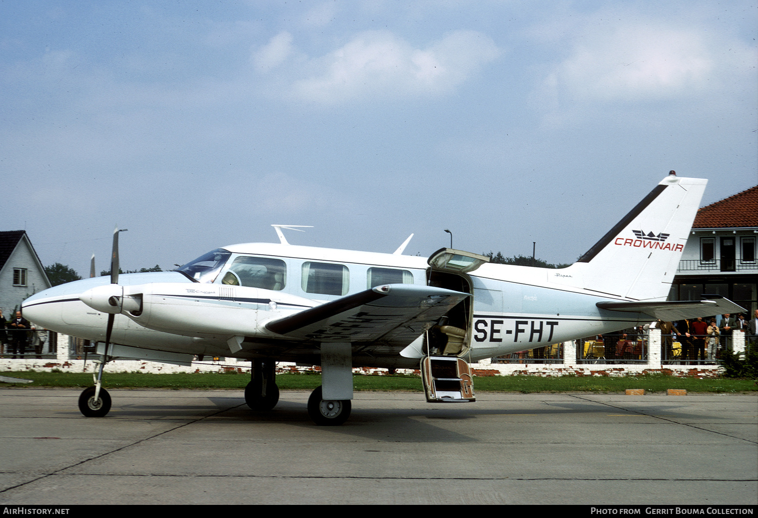 Aircraft Photo of SE-FHT | Piper PA-31-310 Navajo | CrownAir | AirHistory.net #282953