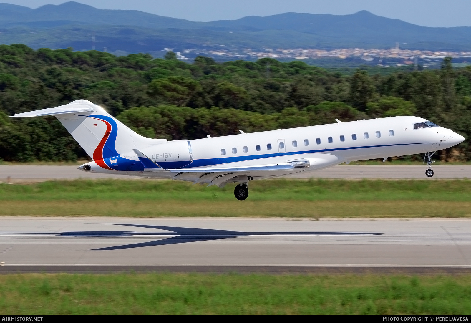 Aircraft Photo of OE-ISV | Bombardier Global 6000 (BD-700-1A10) | AirHistory.net #282963