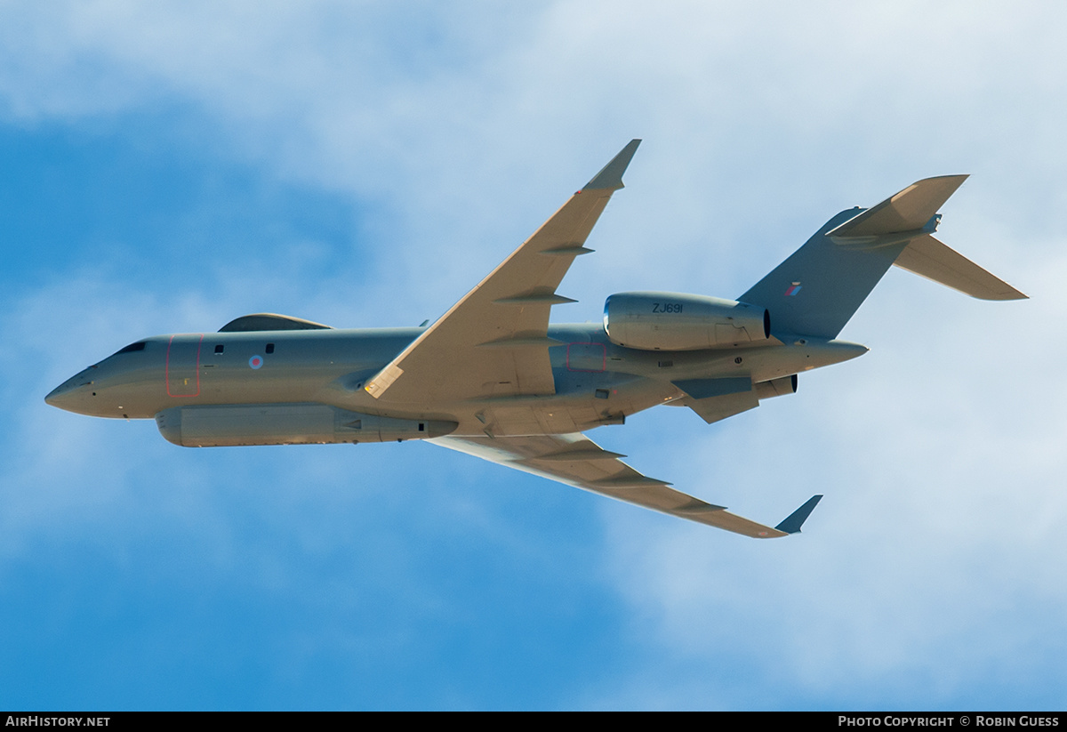 Aircraft Photo of ZJ691 | Bombardier Sentinel R.1 (BD-700-1A10) | UK - Air Force | AirHistory.net #283071