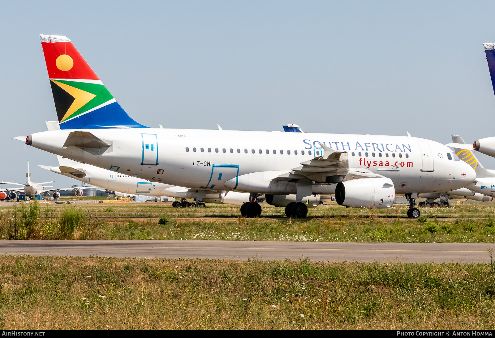 Aircraft Photo of LZ-GNI | Airbus A319-131 | South African Airways | AirHistory.net #283074