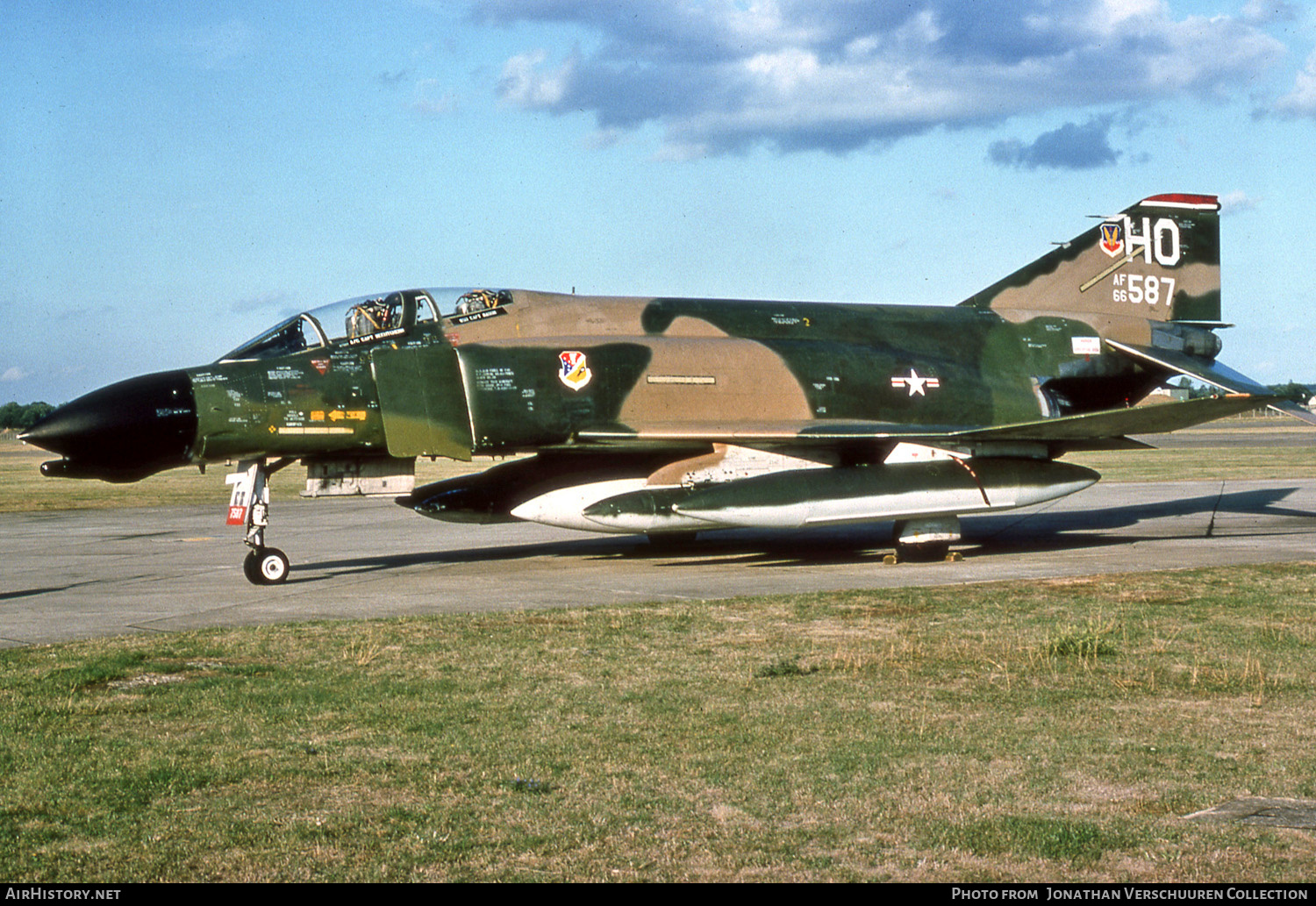 Aircraft Photo of 66-7587 / AF66-587 | McDonnell Douglas F-4D Phantom II | USA - Air Force | AirHistory.net #283207