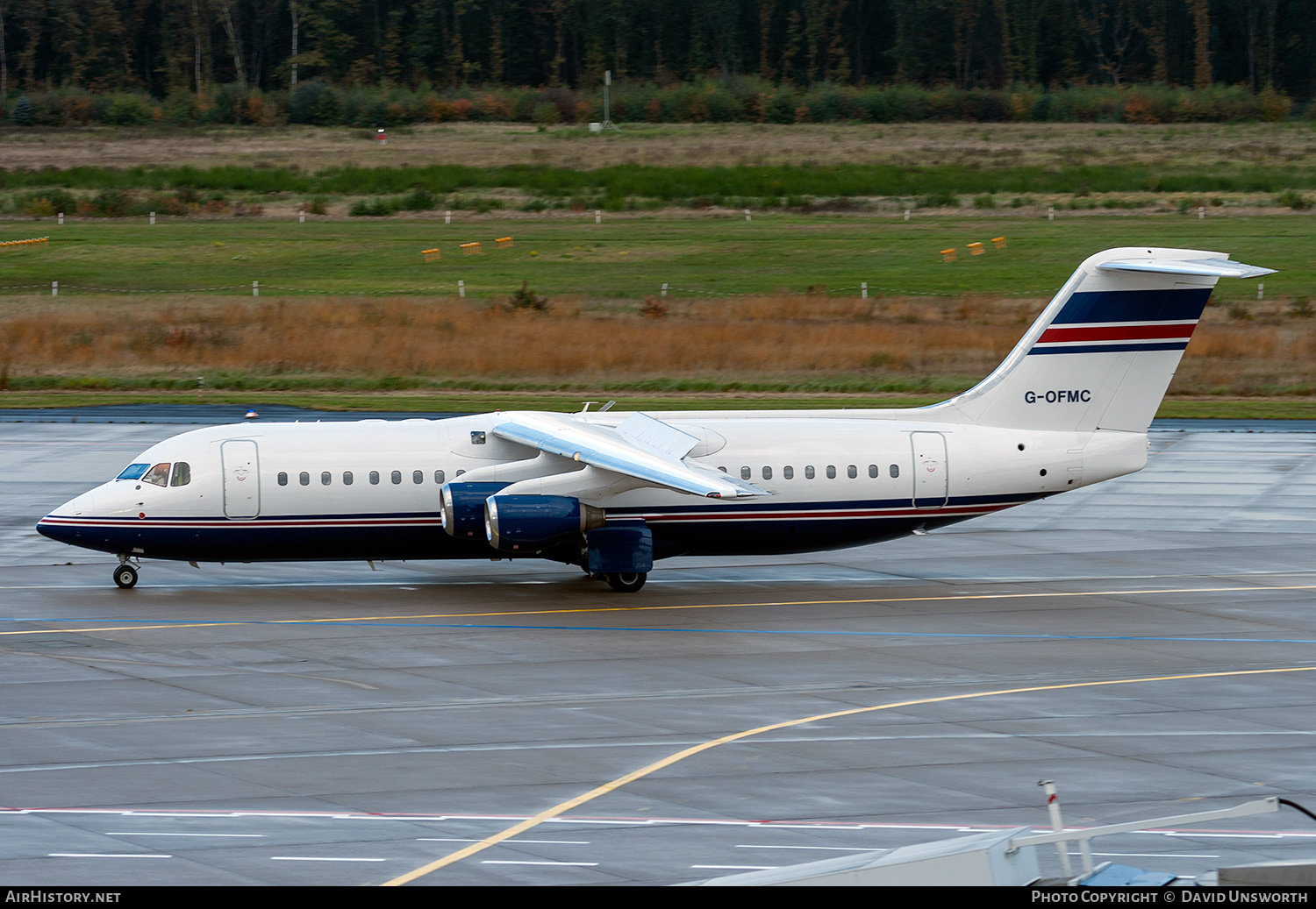 Aircraft Photo of G-OFMC | British Aerospace Avro 146-RJ100 | AirHistory.net #283290