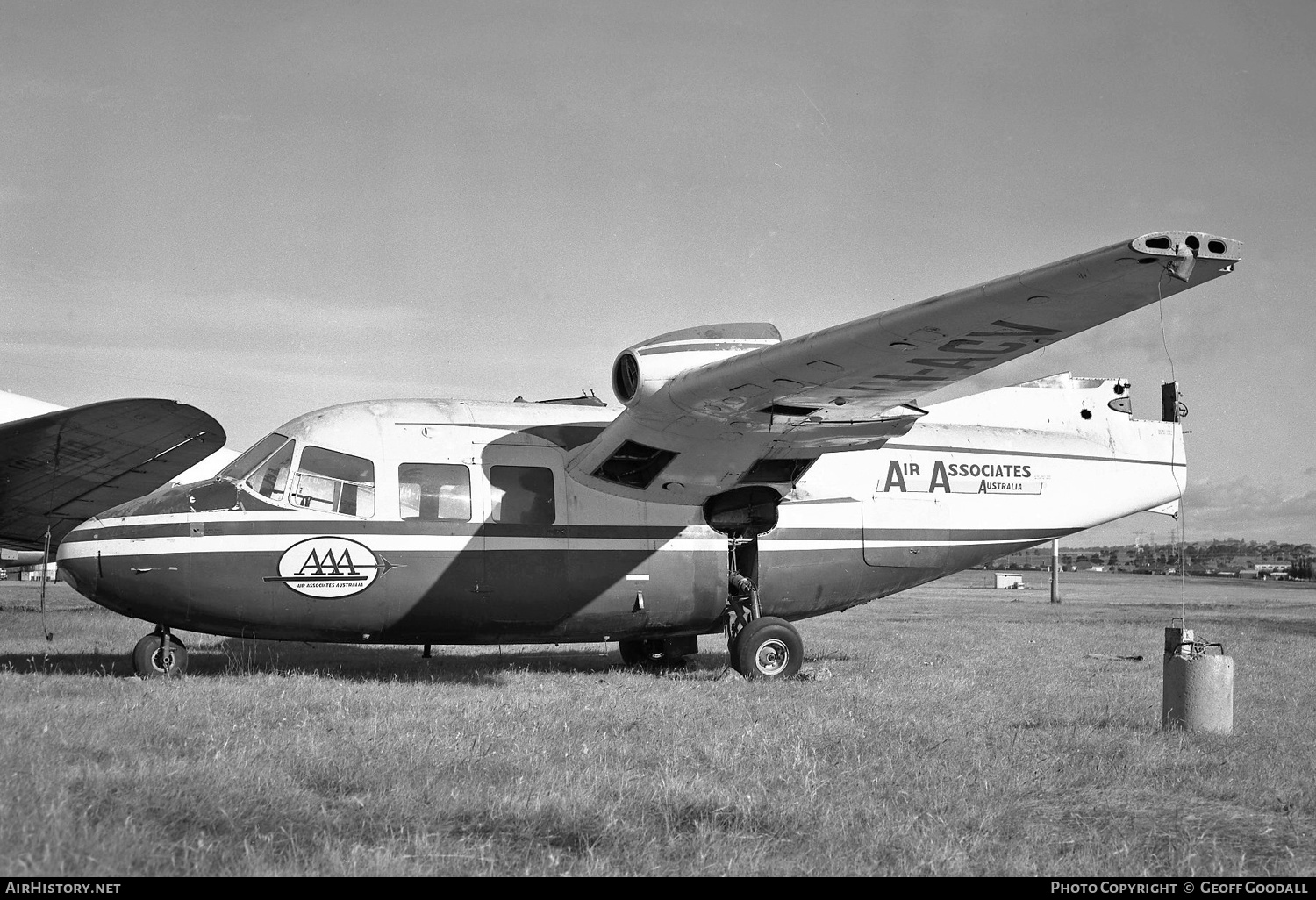 Aircraft Photo of VH-ACV | Piaggio P-166 | Air Associates | AirHistory.net #283371