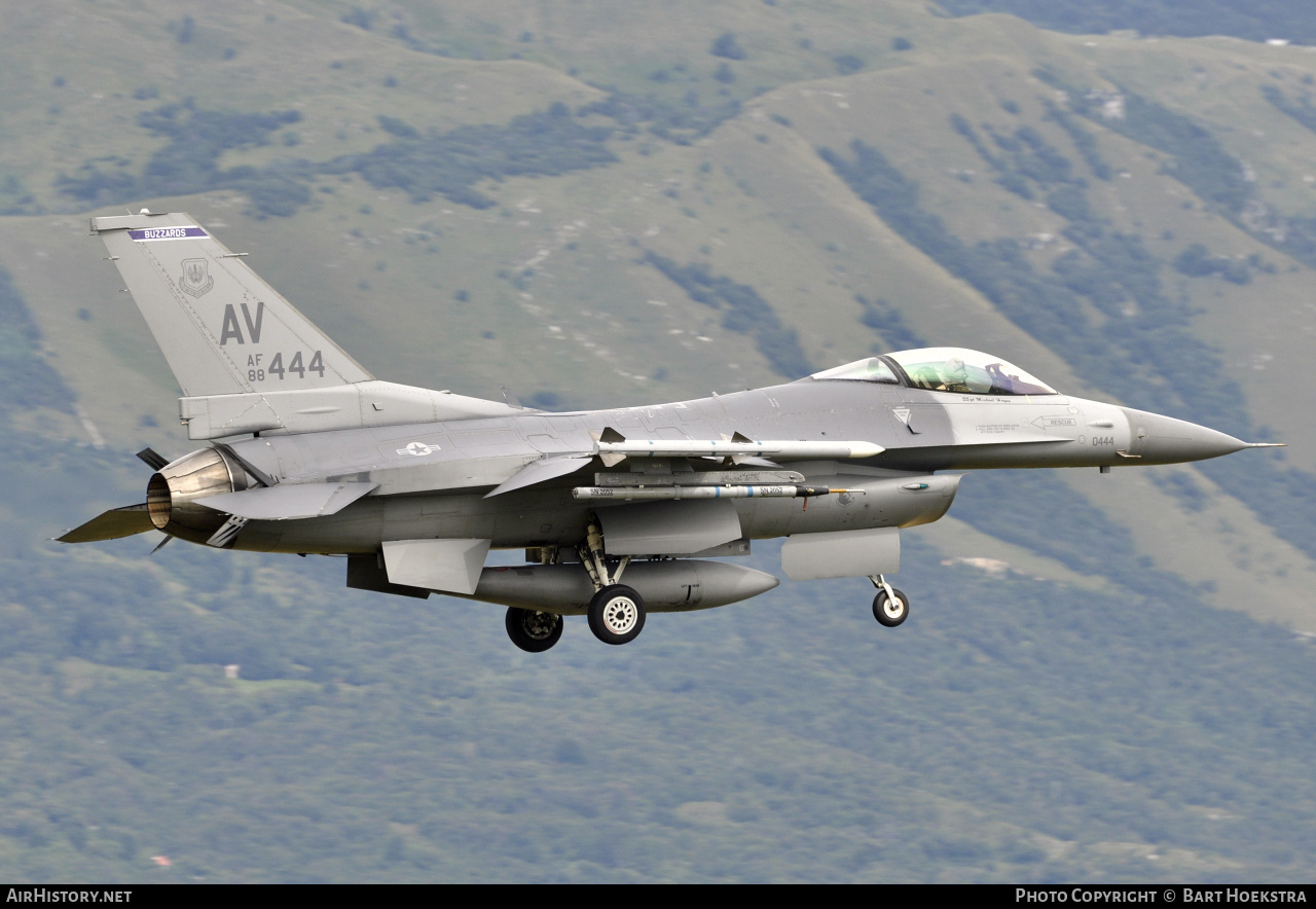 Aircraft Photo of 88-0444 / AF88-444 | Lockheed Martin F-16CM Fighting Falcon | USA - Air Force | AirHistory.net #283460