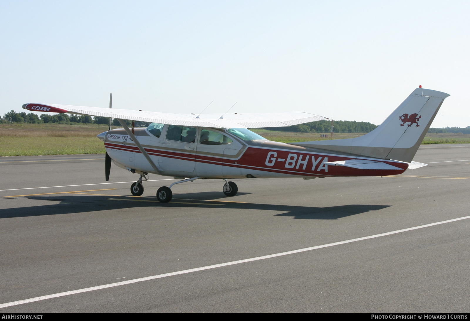 Aircraft Photo of G-BHYA | Cessna R182 Skylane RG | AirHistory.net #283551