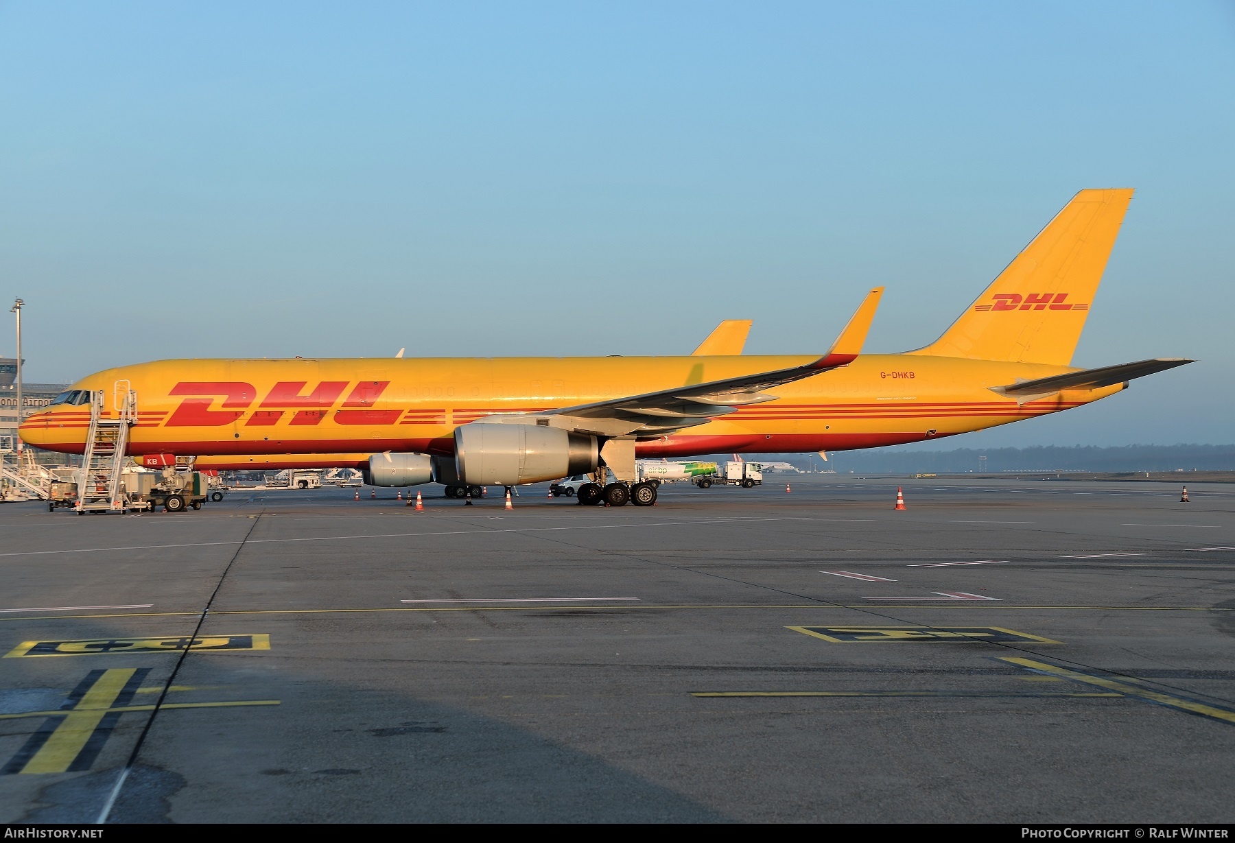 Aircraft Photo of G-DHKB | Boeing 757-256(PCF) | DHL International | AirHistory.net #283586