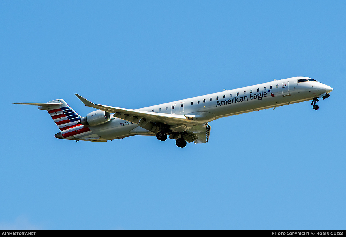 Aircraft Photo of N244LR | Bombardier CRJ-900LR (CL-600-2D24) | American Eagle | AirHistory.net #283693