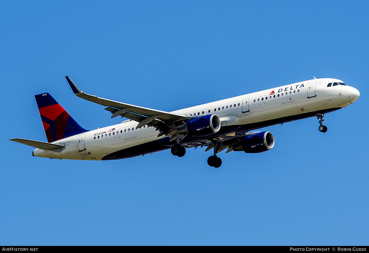 Aircraft Photo of N332DN | Airbus A321-211 | Delta Air Lines | AirHistory.net #283701