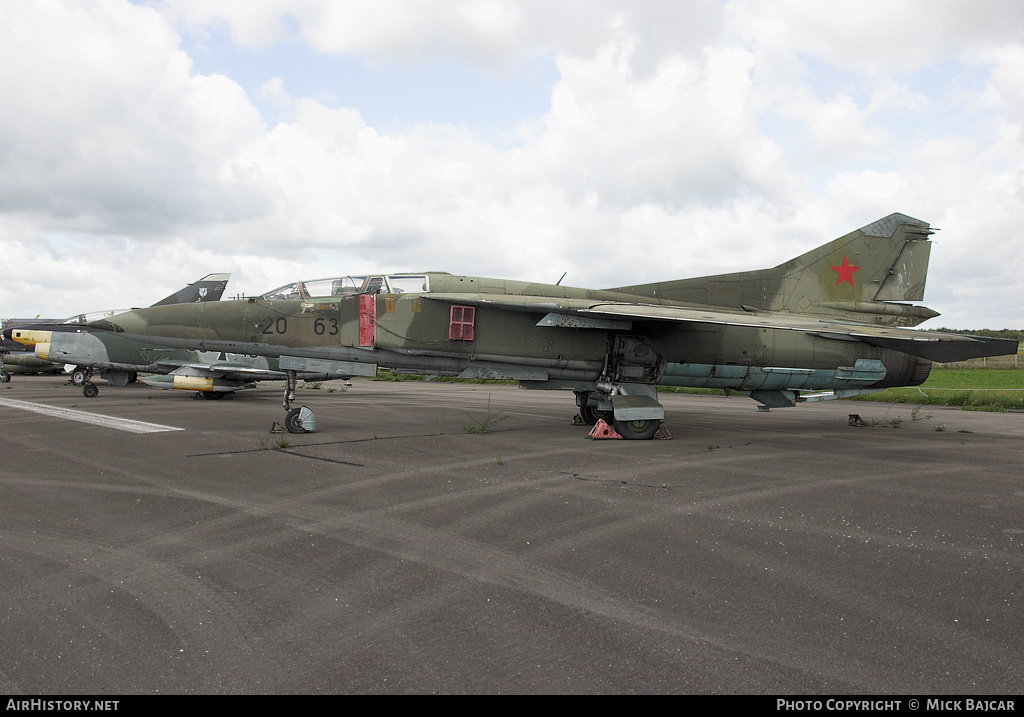 Aircraft Photo of 2063 | Mikoyan-Gurevich MiG-23UB | East Germany - Air Force | AirHistory.net #283871