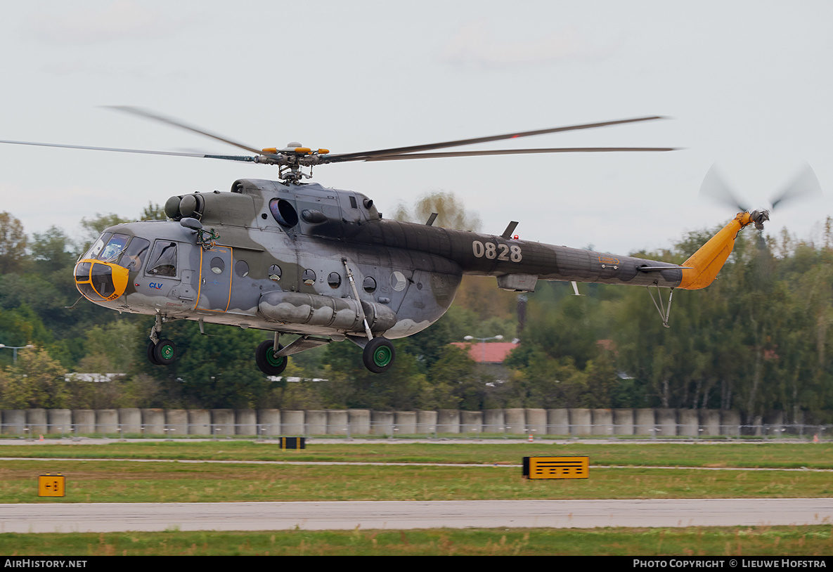 Aircraft Photo of 0828 | Mil Mi-17 | Czechoslovakia - Air Force | AirHistory.net #283912