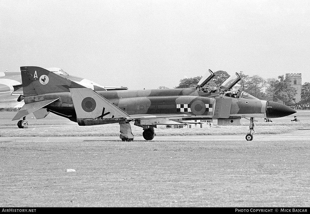 Aircraft Photo of XV571 | McDonnell Douglas F-4K Phantom FG1 | UK - Air Force | AirHistory.net #283934
