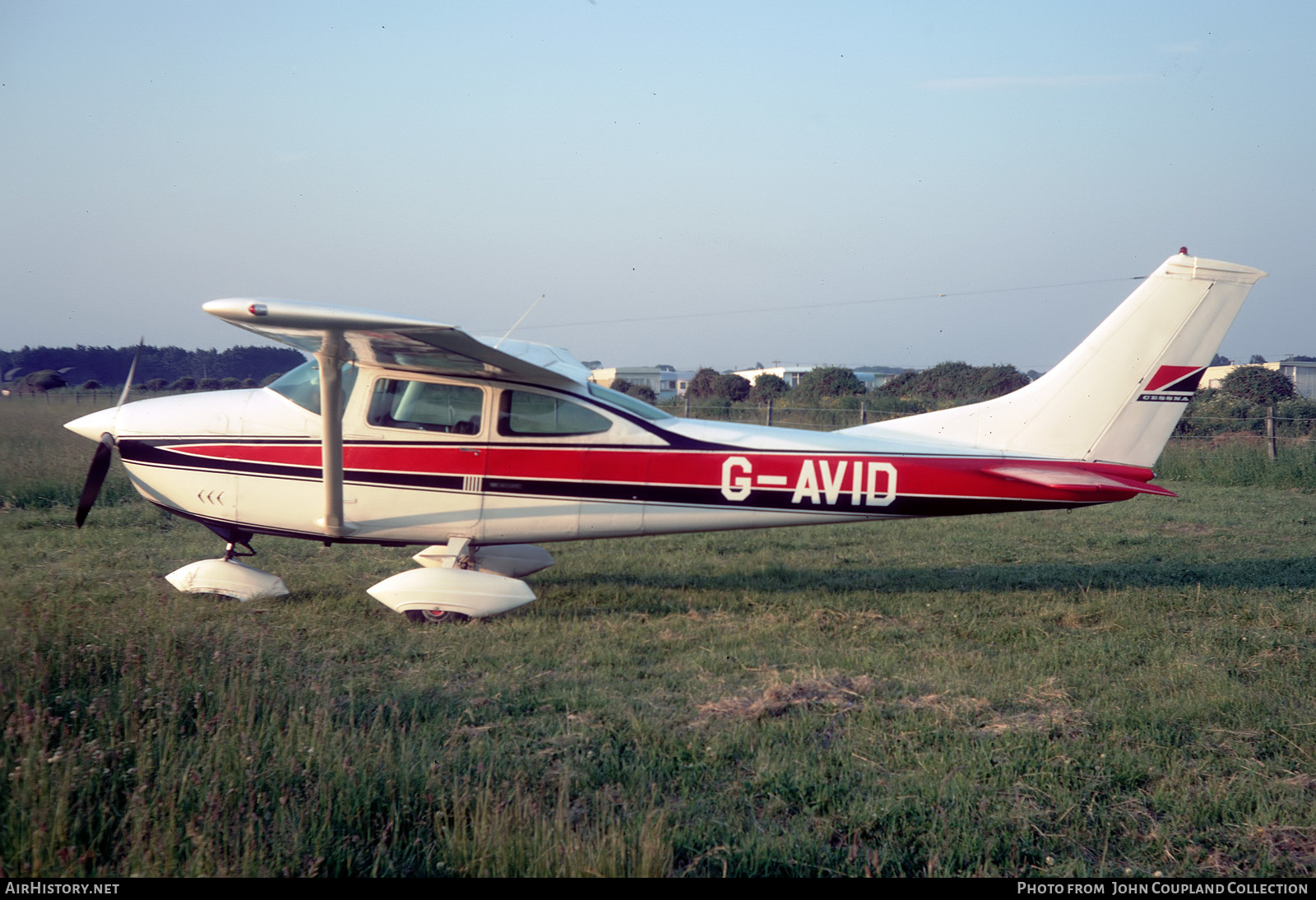 Aircraft Photo of G-AVID | Cessna 182K | AirHistory.net #284033