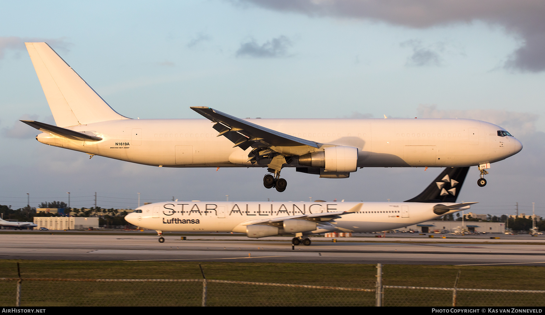 Aircraft Photo of N1619A | Boeing 767-3Y0/ER(BDSF) | Atlas Air | AirHistory.net #284083