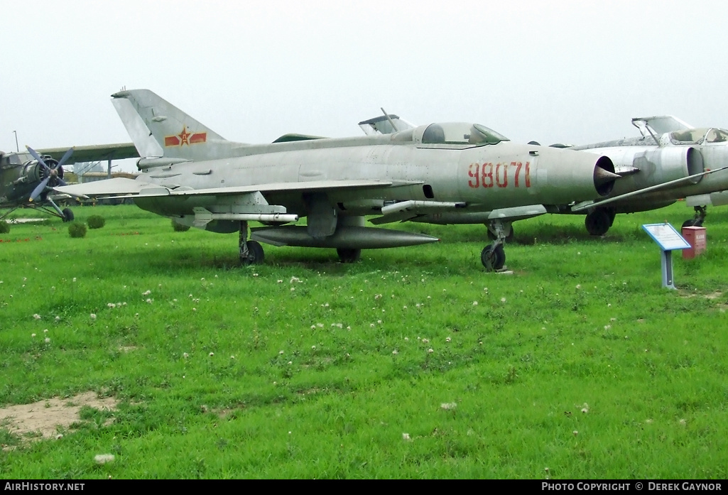 Aircraft Photo of 98071 | Chengdu J-7 | China - Air Force | AirHistory.net #284090