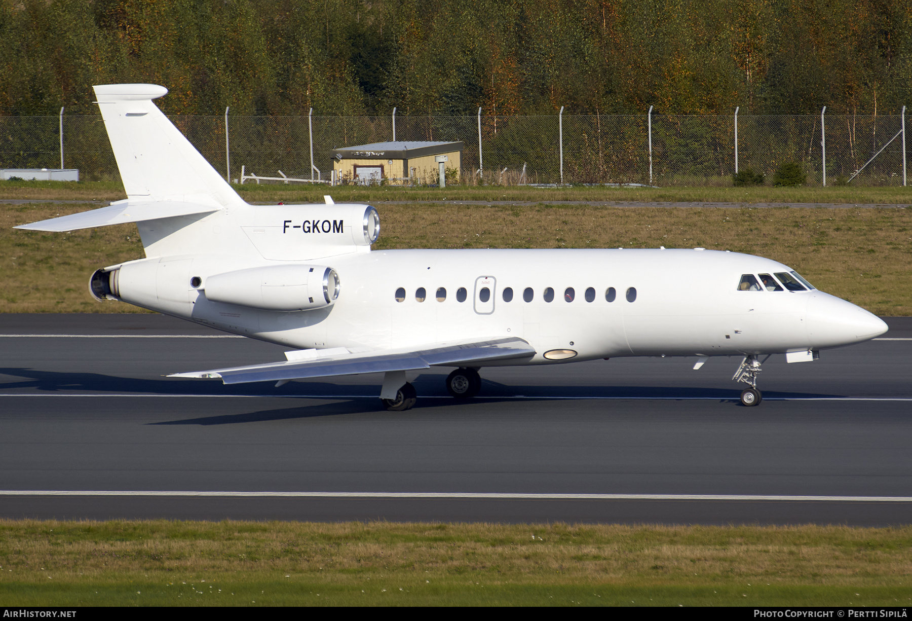 Aircraft Photo of F-GKOM | Dassault Falcon 900B | AirHistory.net #284185