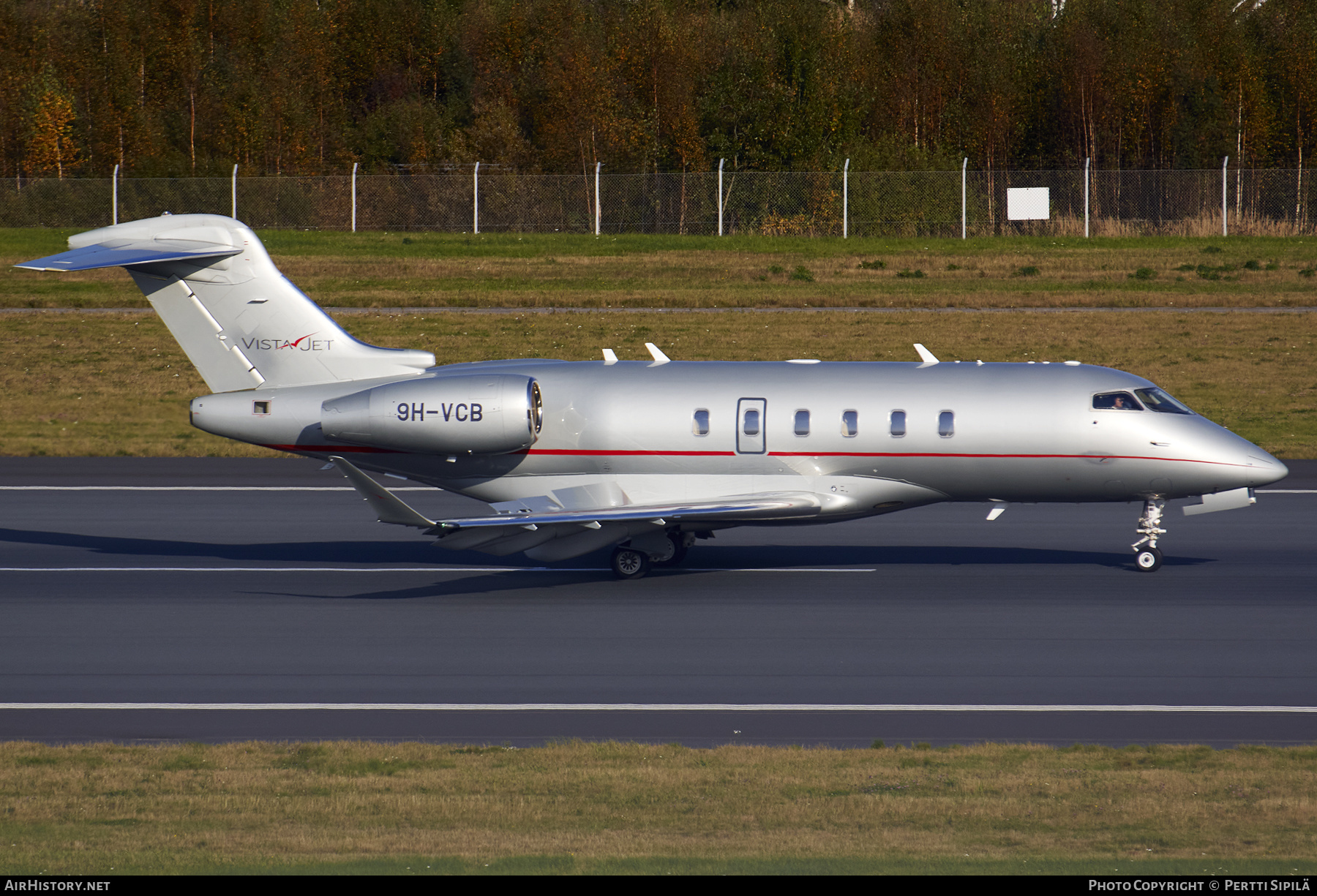 Aircraft Photo of 9H-VCB | Bombardier Challenger 350 (BD-100-1A10) | VistaJet | AirHistory.net #284196