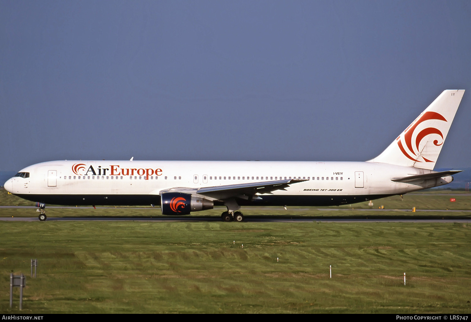 Aircraft Photo of I-VEIY | Boeing 767-330/ER | Air Europe | AirHistory.net #284226