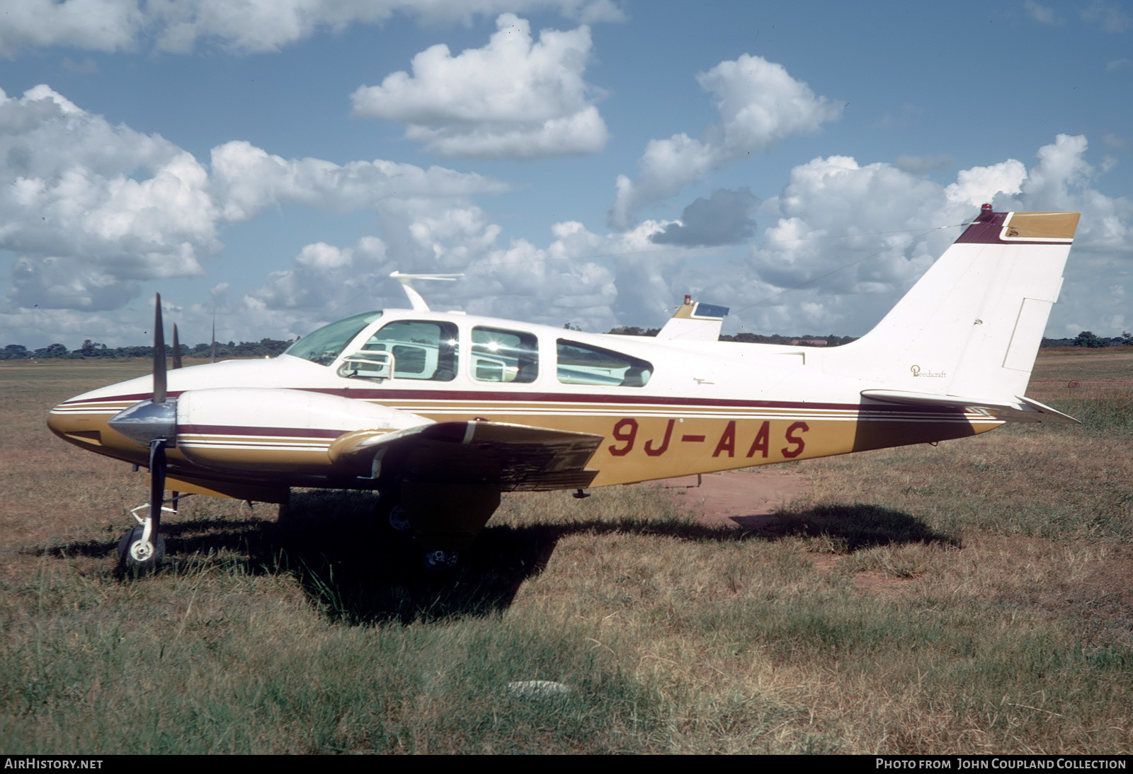 Aircraft Photo of 9J-AAS | Beech 95-B55 Baron | AirHistory.net #284287