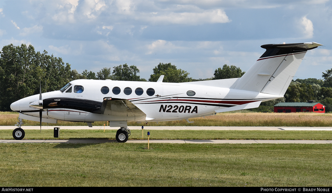 Aircraft Photo of N220RA | Beech B200 Super King Air | AirHistory.net #284298