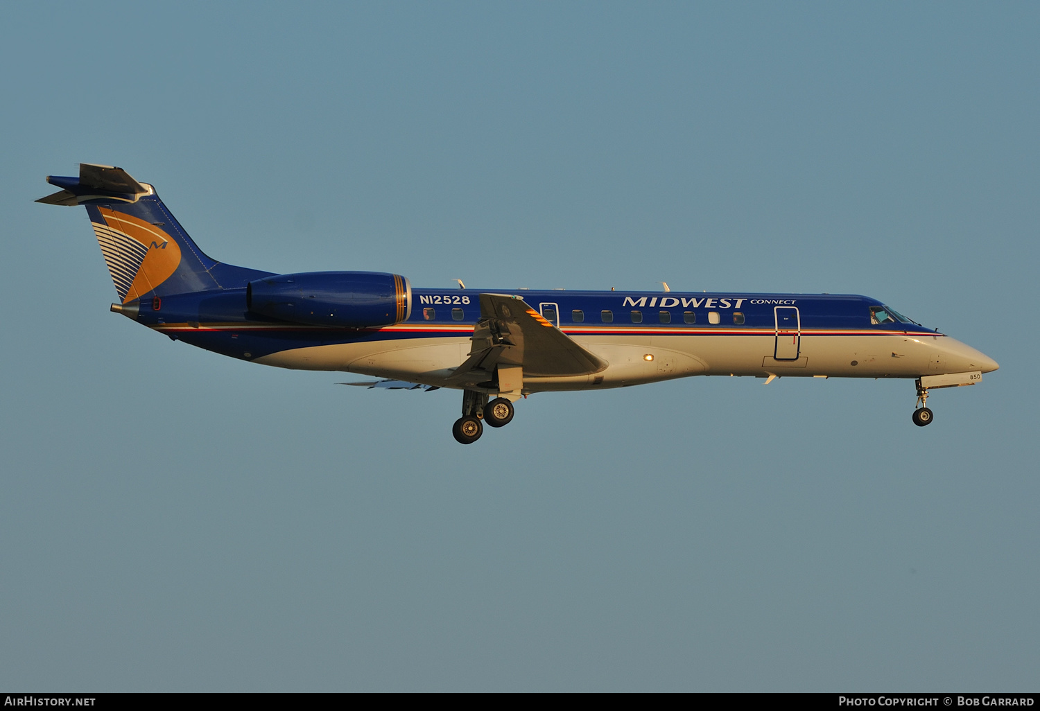 Aircraft Photo of N12528 | Embraer ERJ-135LR (EMB-135LR) | Midwest Connect | AirHistory.net #284353