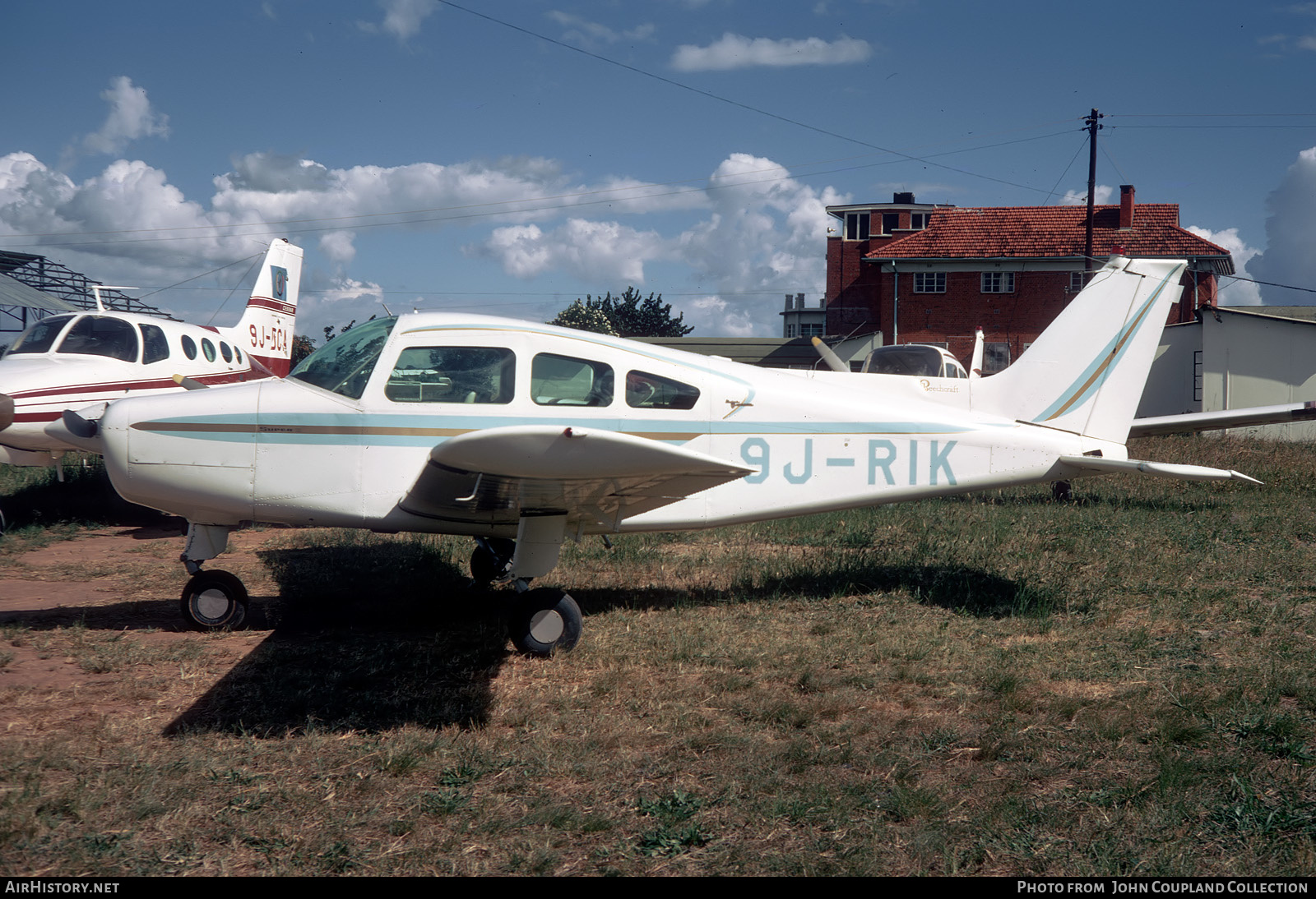 Aircraft Photo of 9J-RIK | Beech A23-24 Musketeer Super III | AirHistory.net #284364