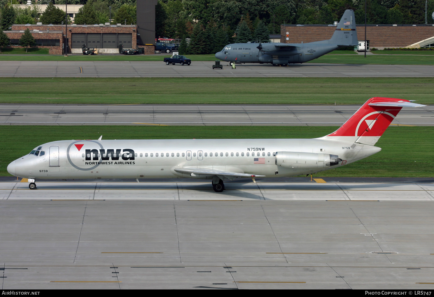 Aircraft Photo of N759NW | McDonnell Douglas DC-9-41 | Northwest Airlines | AirHistory.net #284382