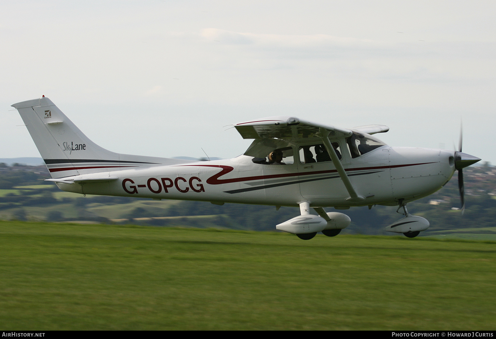 Aircraft Photo of G-OPCG | Cessna 182T Skylane | AirHistory.net #284386