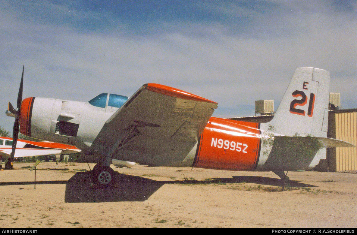 Aircraft Photo of N9995Z | Grumman AF-2S Guardian | AirHistory.net #284434