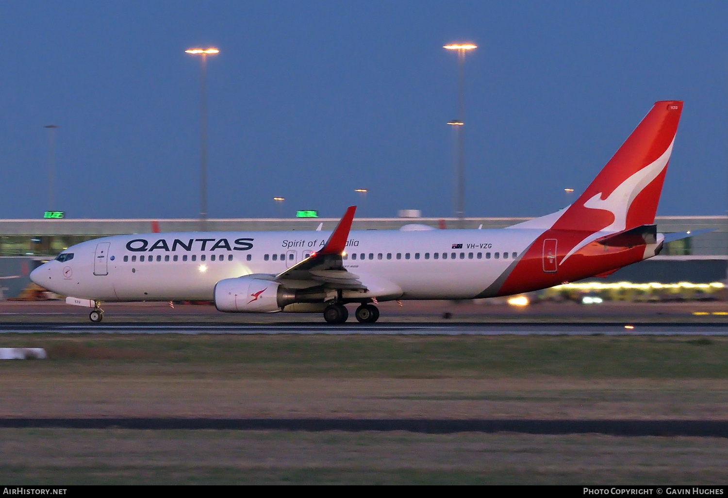 Aircraft Photo of VH-VZG | Boeing 737-838 | Qantas | AirHistory.net #284510