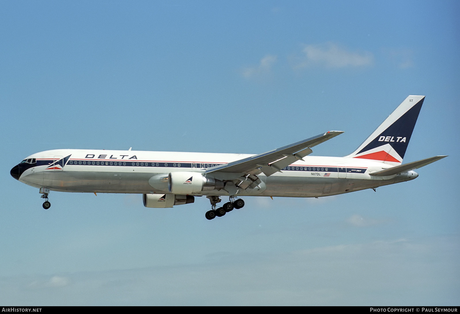 Aircraft Photo of N117DL | Boeing 767-332 | Delta Air Lines | AirHistory.net #284529