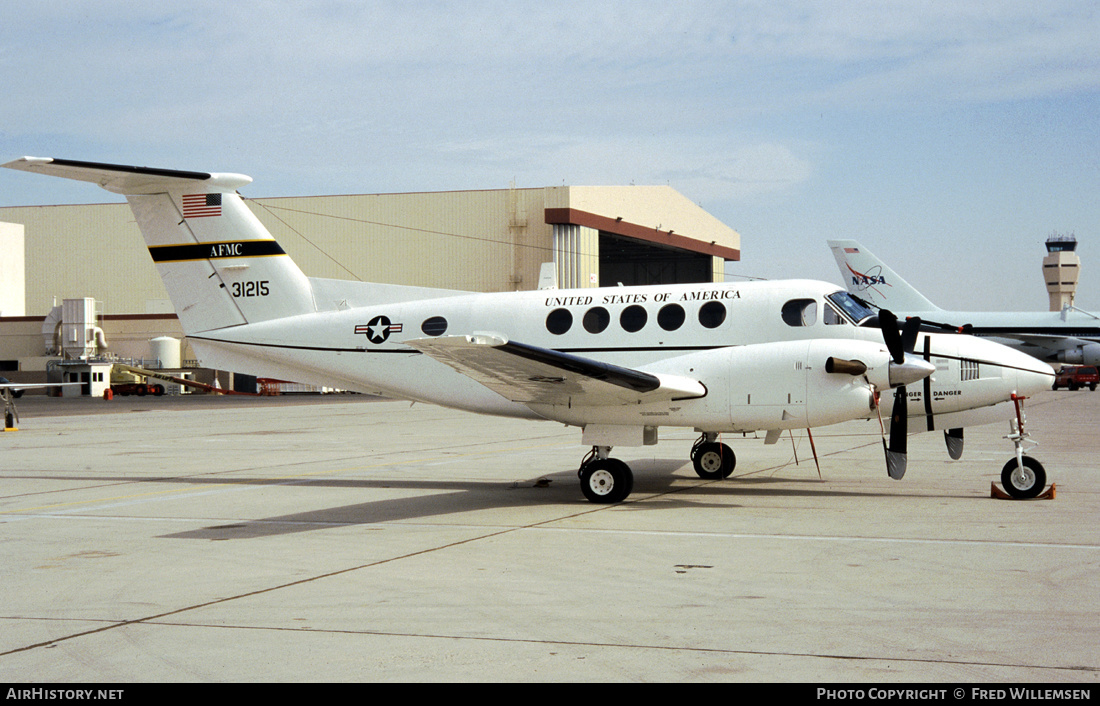 Aircraft Photo of 73-1215 / 31215 | Beech C-12C Huron | USA - Air Force | AirHistory.net #284541