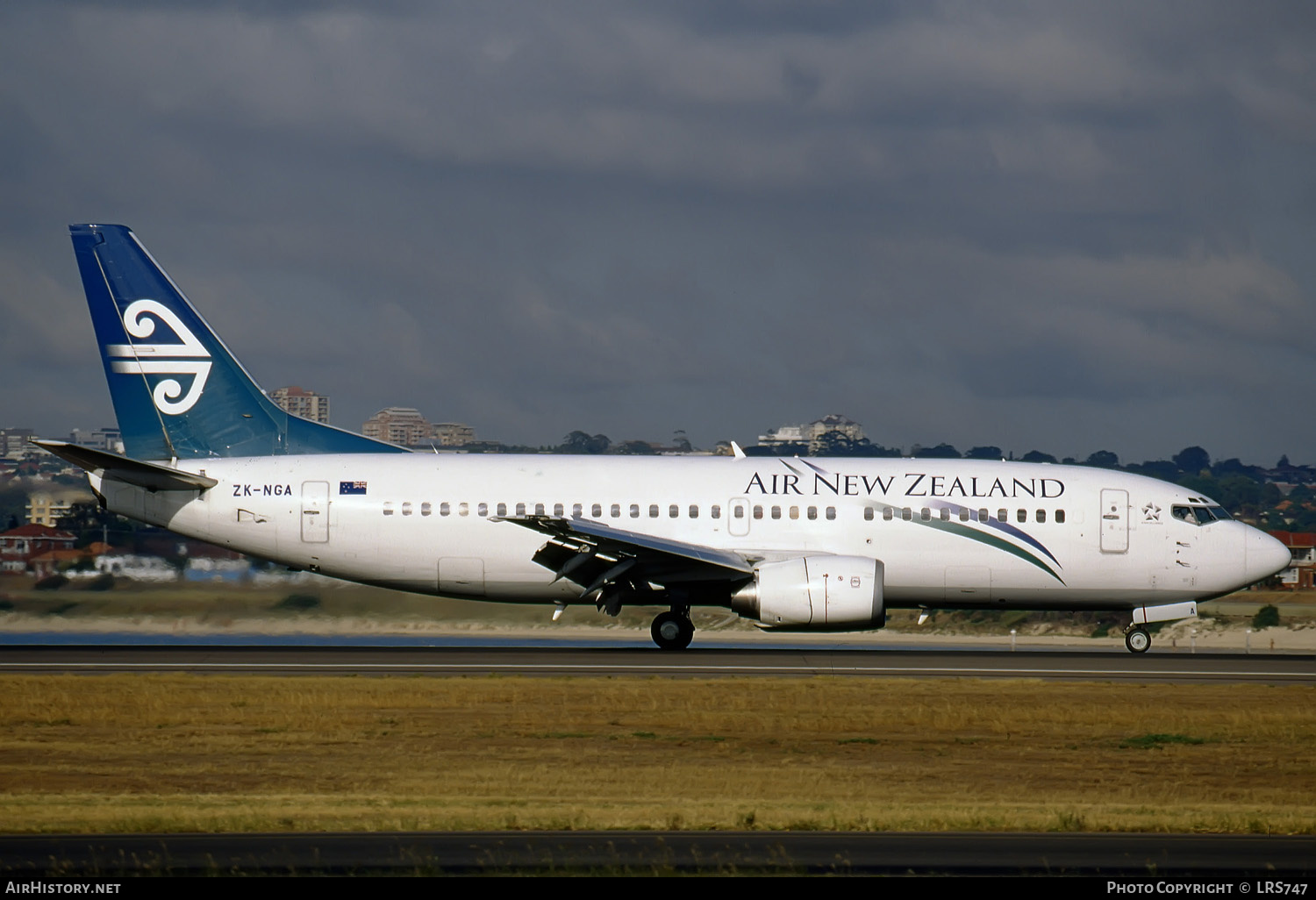 Aircraft Photo of ZK-NGA | Boeing 737-33R | Air New Zealand | AirHistory.net #284561