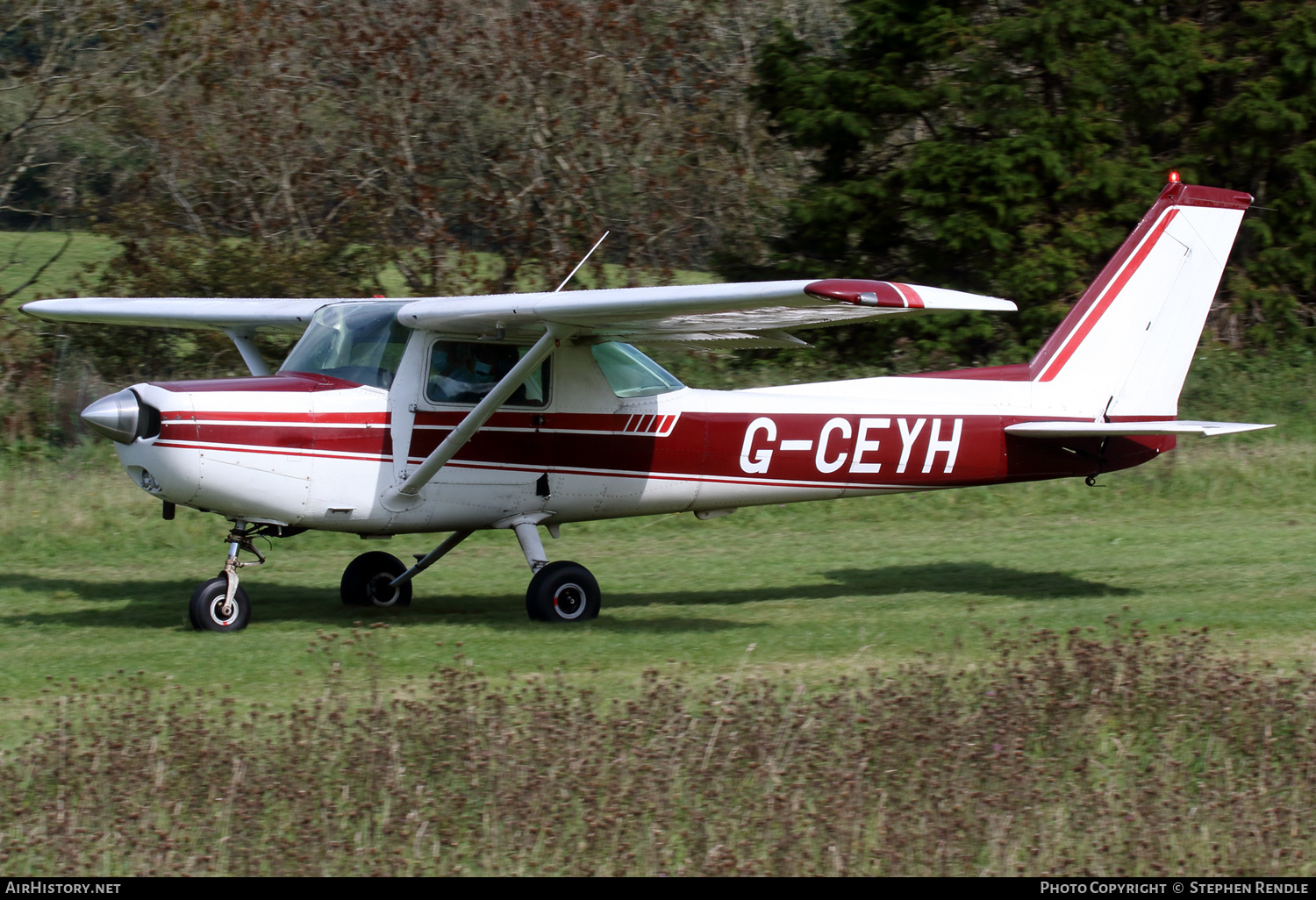 Aircraft Photo of G-CEYH | Cessna 152 | AirHistory.net #284628