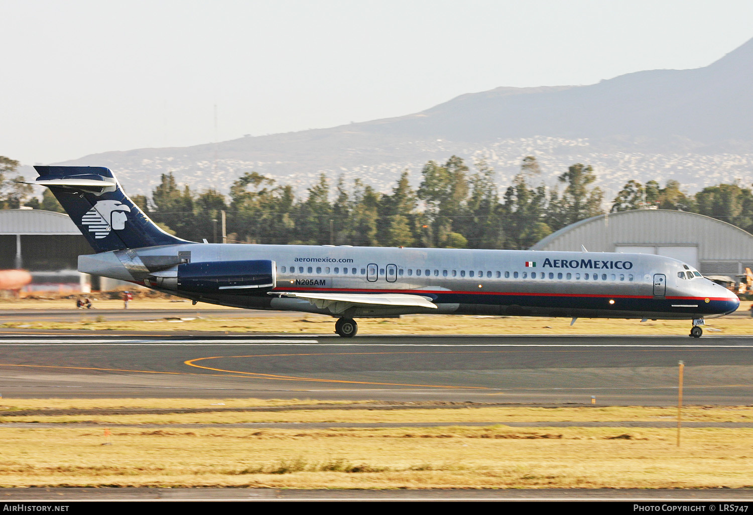 Aircraft Photo of N205AM | McDonnell Douglas MD-87 (DC-9-87) | AeroMéxico | AirHistory.net #284652