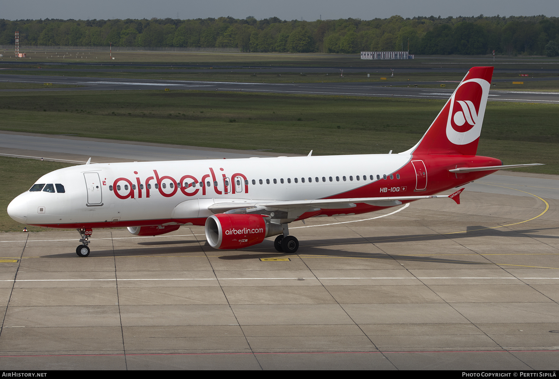 Aircraft Photo of HB-IOQ | Airbus A320-214 | Air Berlin | AirHistory.net #284671