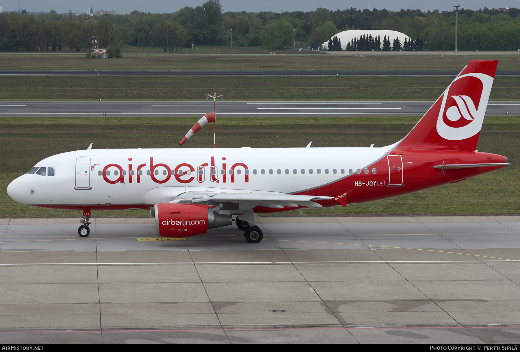 Aircraft Photo of HB-JOY | Airbus A319-112 | Air Berlin | AirHistory.net #284672