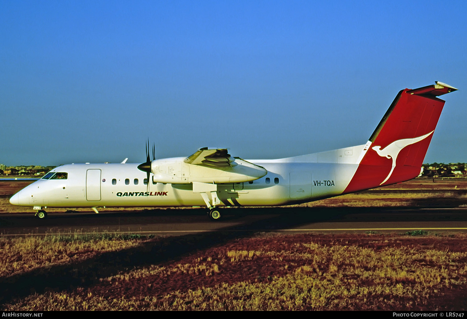 Aircraft Photo of VH-TQA | De Havilland Canada DHC-8-314A Dash 8 | QantasLink | AirHistory.net #284682