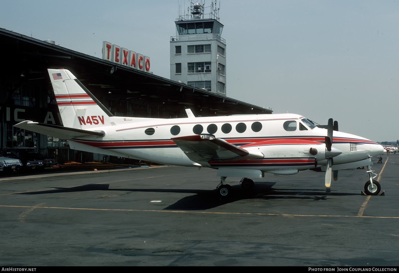 Aircraft Photo of N45V | Beech A100 King Air | AirHistory.net #284729